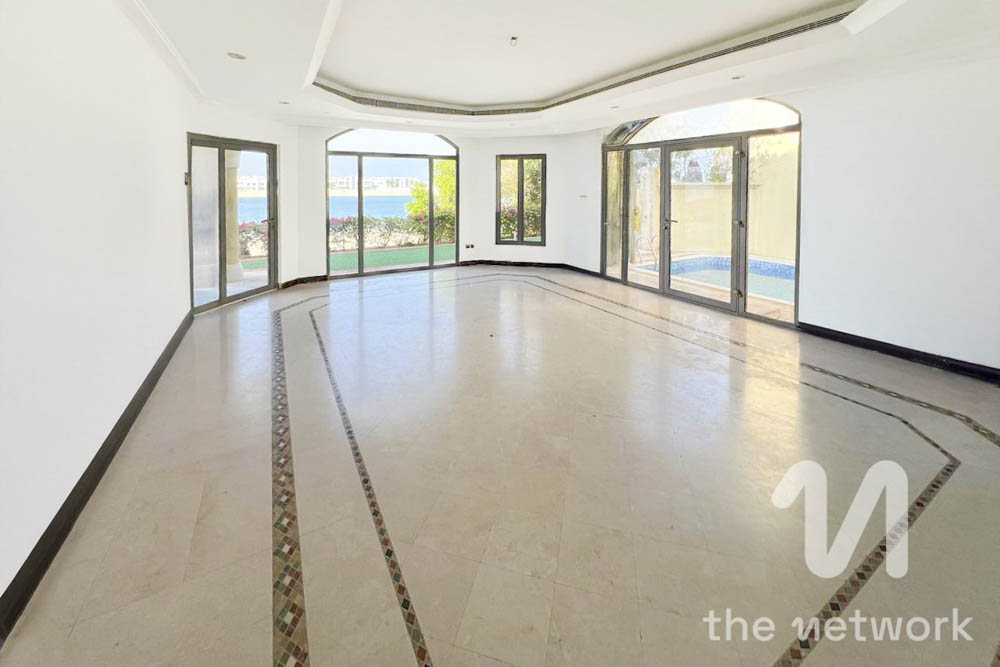 Vacant | High Number | 5 Bed | Endless Sunset View