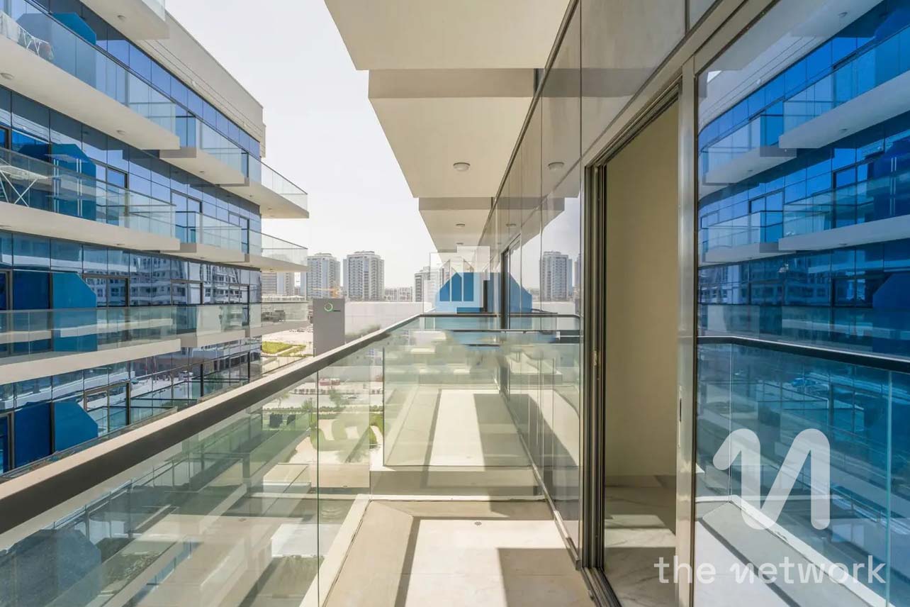 Unfurnished |  Ready To Move-in |  Prime Location