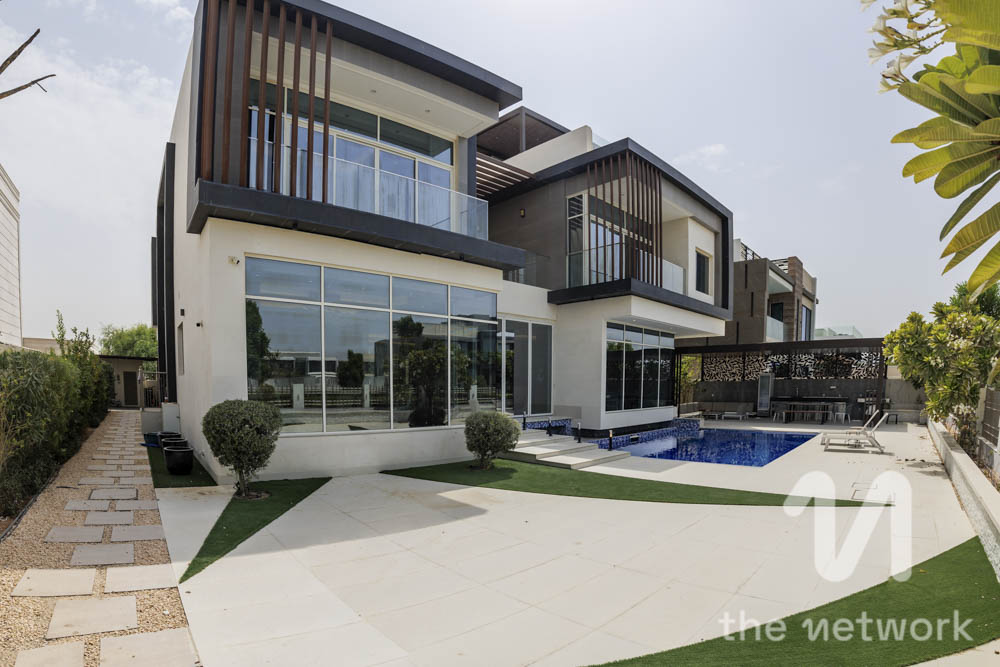 Vacant | Custom Built | Gym and Cinema