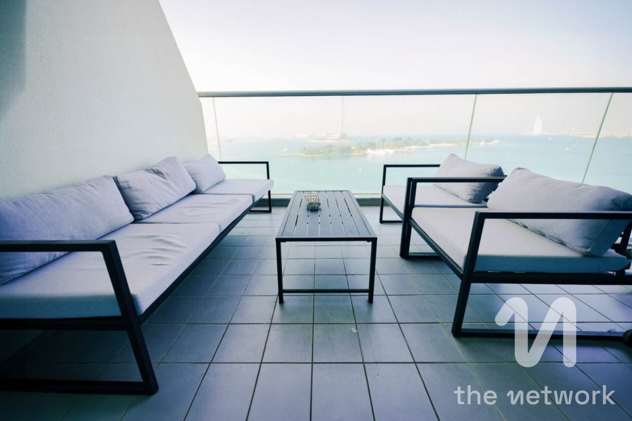 Sea View | Chiller Free | Beachfront Living