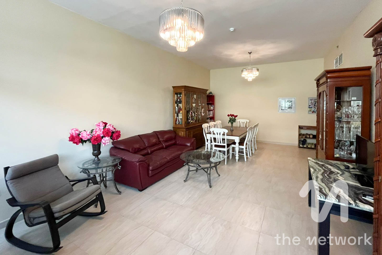 Close to Metro | VOT | Low Floor