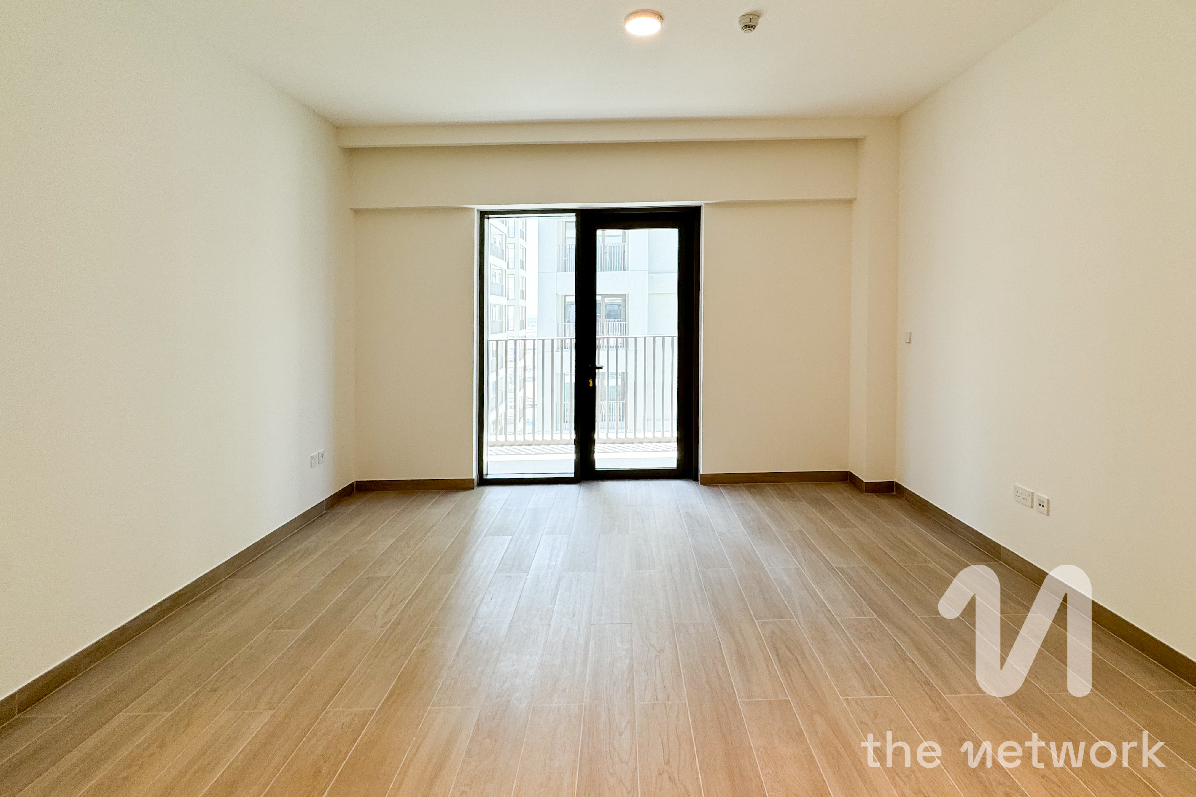 BRAND NEW | READY TO MOVE IN | GOOD LAYOUT