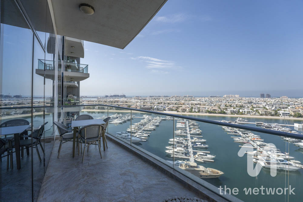 Fully Upgraded | 3 Car Slots | On High Floor | VOT